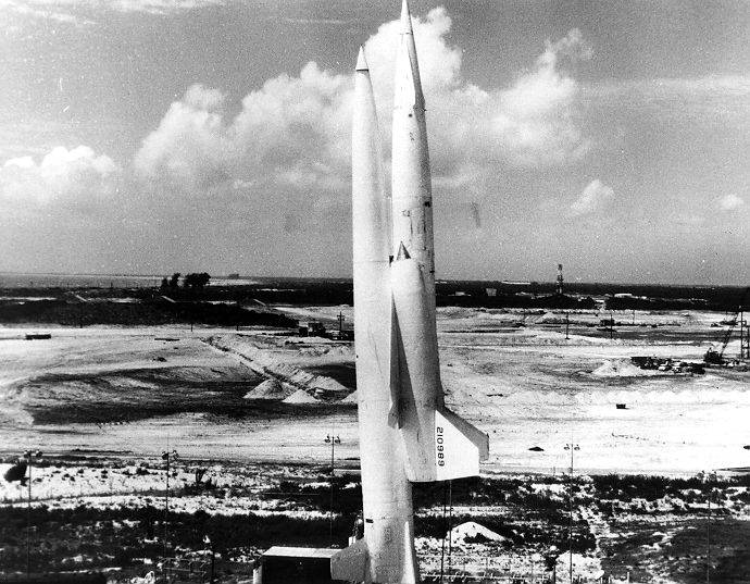 Le XSM-64 Navaho, concurrent supersonique du Snark