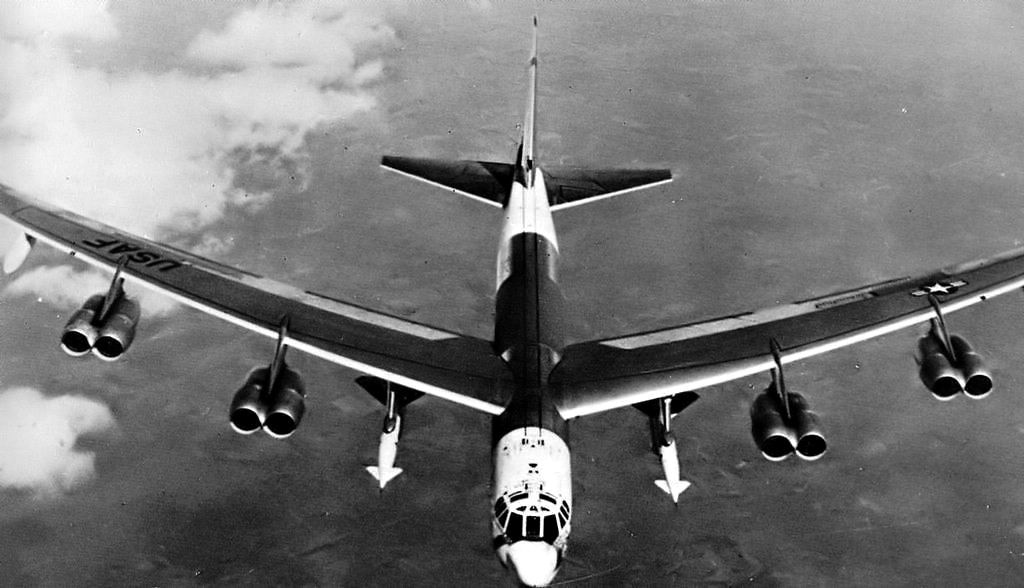 B-77 Hound dog