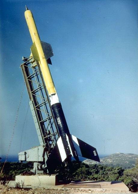 Onera STATEX 5010 sur rampe de lancement au CEM. (1960). 