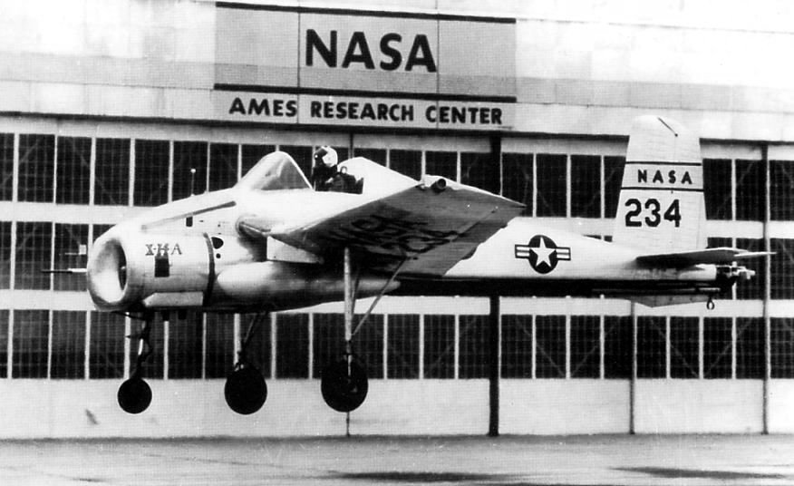 Le X-14A en vol stationnaire