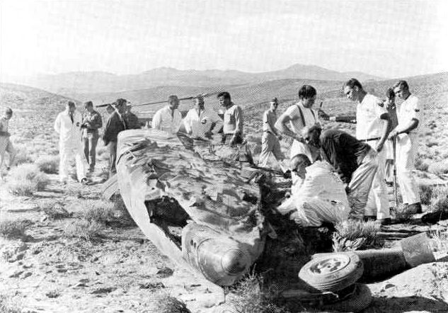 L'&eacute;pave du X-15 sur les lieux du crash