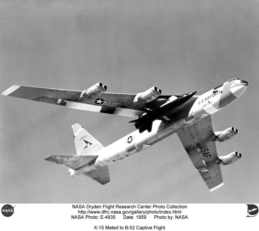 Le X-15 en vol captif