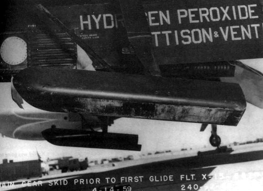 D&eacute;tail du train d'atterrissage principal &agrave; patin