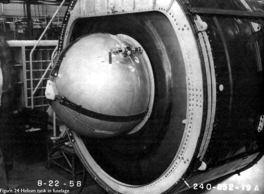 R&eacute;servoir d'h&eacute;lium du X-15