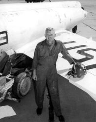 Le Bell X-2  et Kincheloe