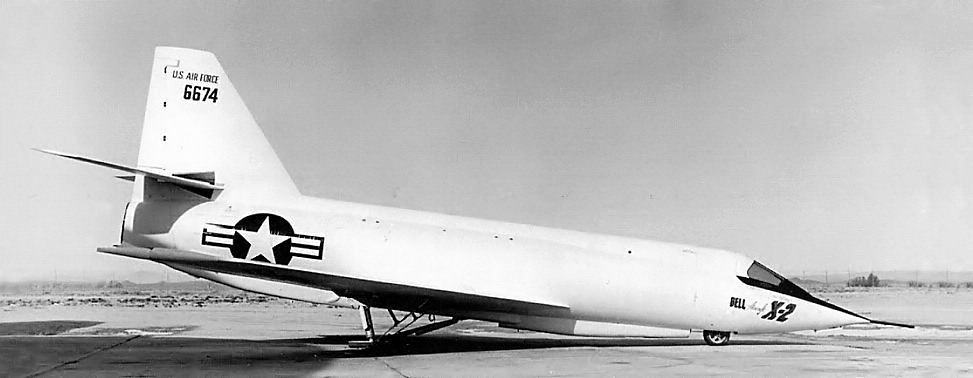 Le premier Bell X-2 au sol