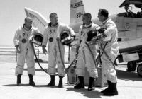 Gentry, Hoag, Manke, Dana et le HL-10