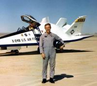 Tom McMurtry et le X-24B