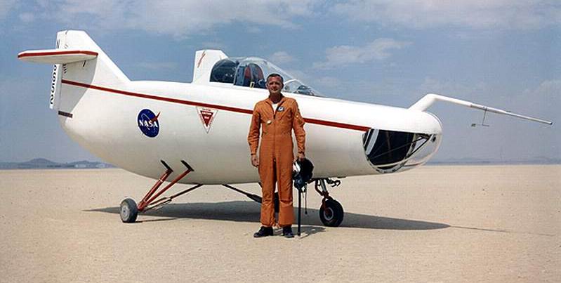 Milt Thompson et le M2F1