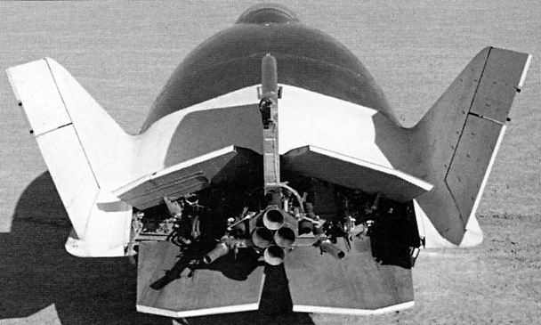 Le moteur fus&eacute;e du X24 est inchang&eacute;, c’est toujours le XLR11 du X-1… de 1947.