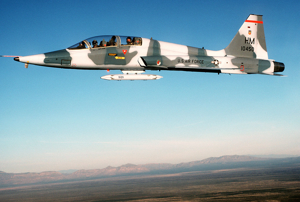 Northrop T-38 Talon (AT-38B) de l'USAF en vol