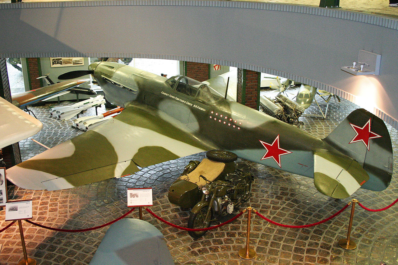 Yakovlev Yak-9 en vue aérienne