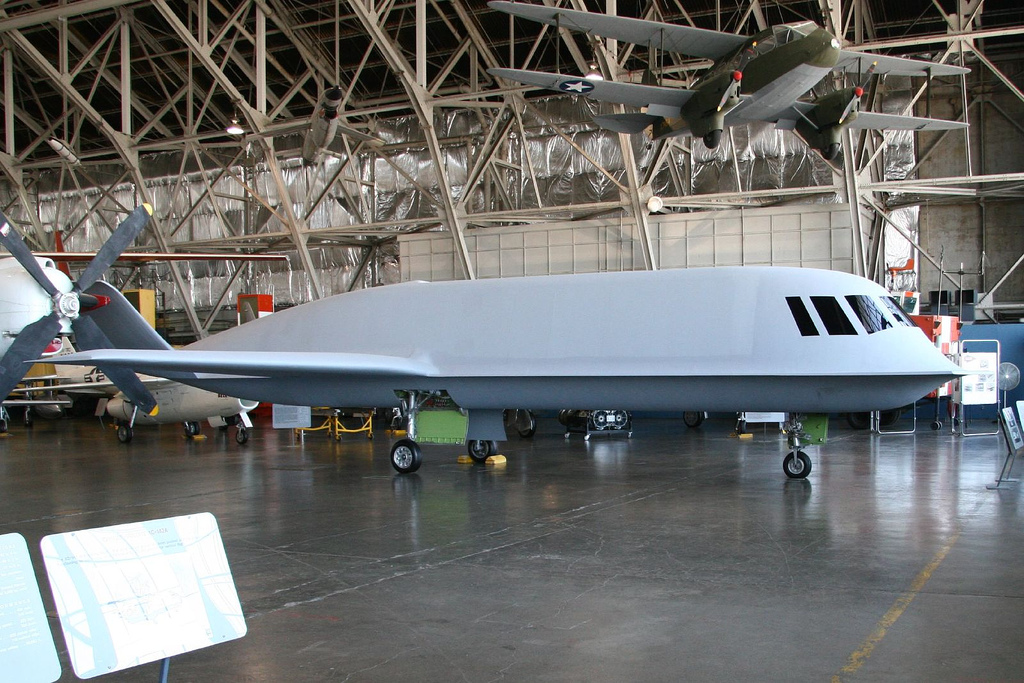 Northrop Tacit Blue exposé vu de côté