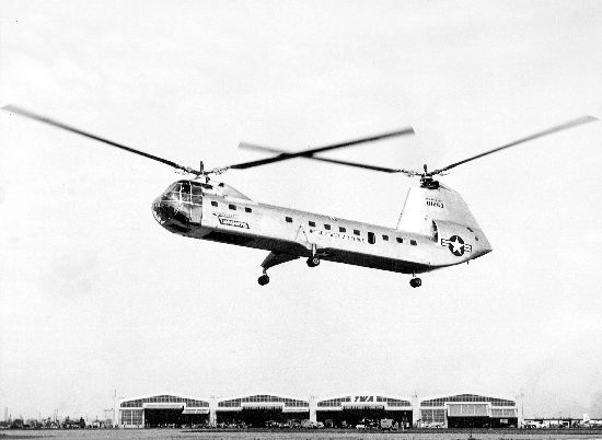 Piasecki YH-16 en vol vu d'en dessous