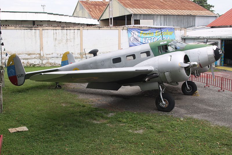 Beech 18 (D18S) venezuelien