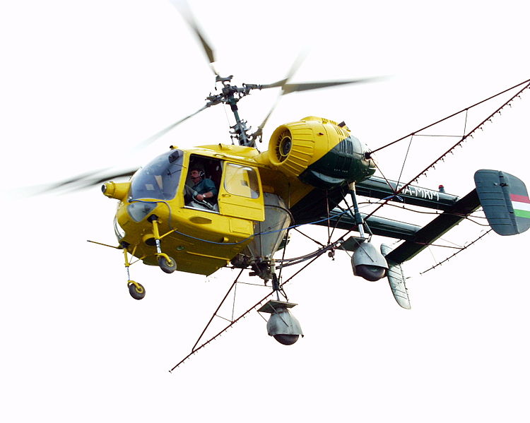 Kamov Ka-26 d'épandage agricole