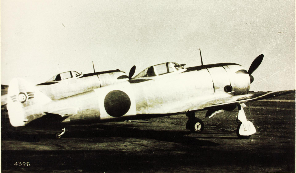 Nakajima Ki-44 Tojo alignés