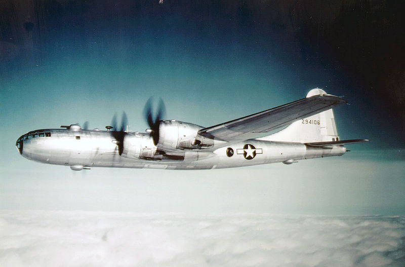 Boeing B-29A Superfortress de l'USAAF en vol