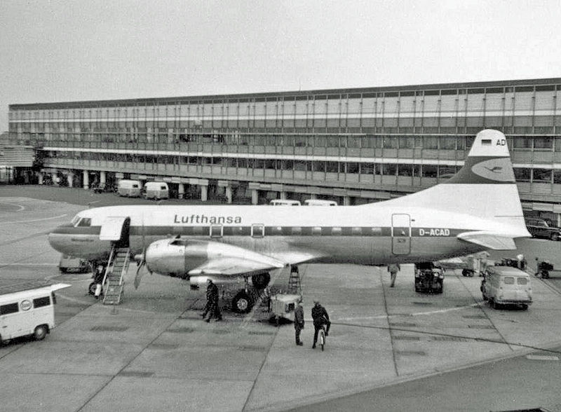 Convair CV-440 civil