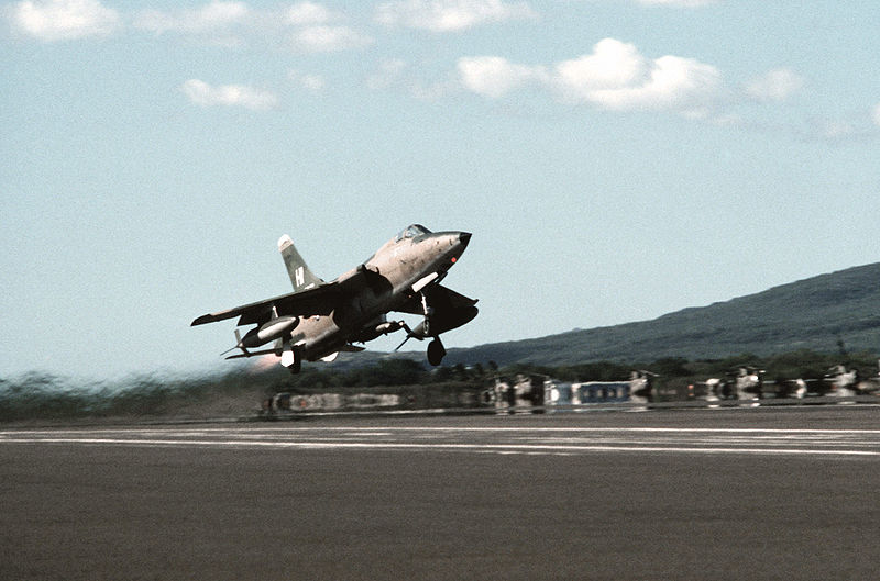 Republic F-105B Thunderchief de l'USAF au décollage