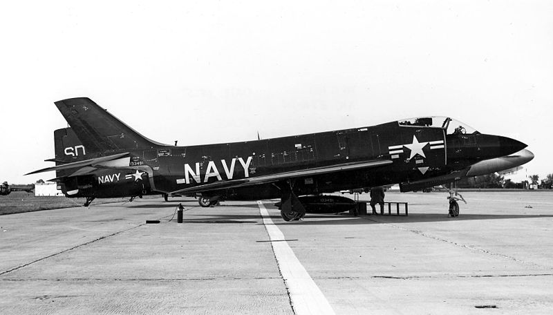 McDonnell F-3 Demon (F3H-1N) de l'US Navy au sol