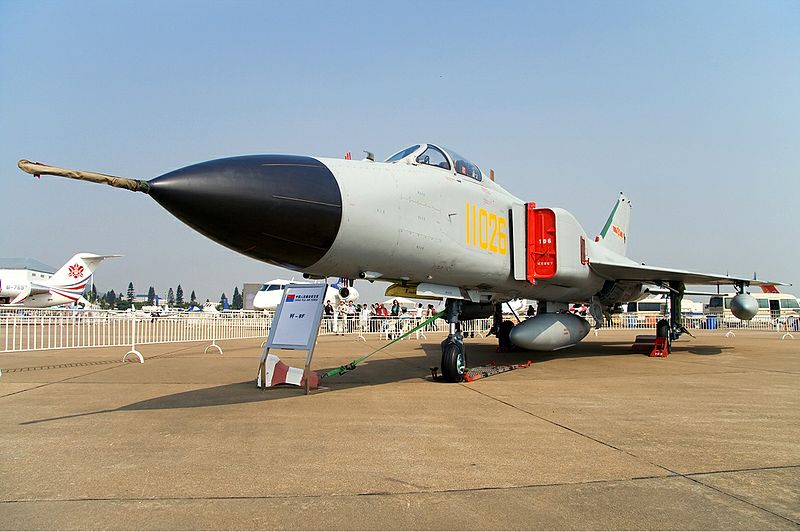 Shenyang J-8B chinois en statique