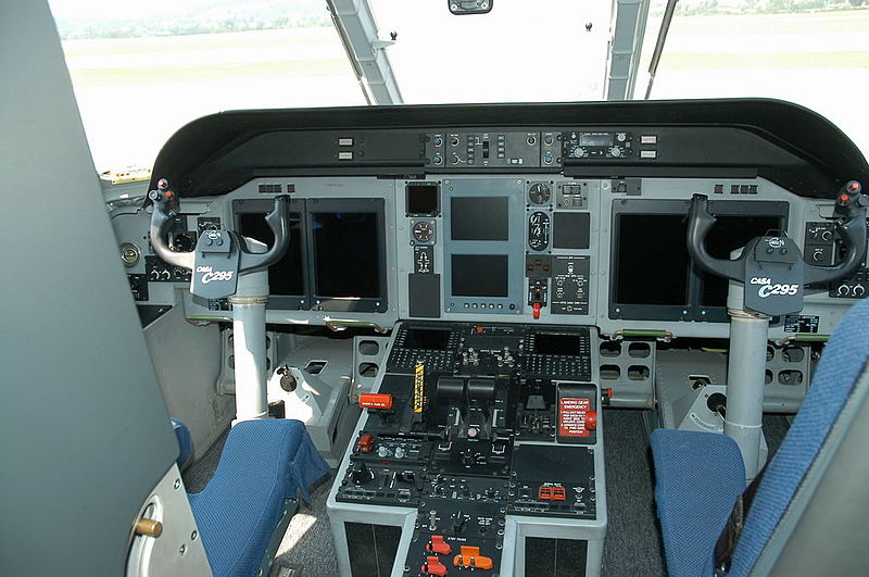 CASA C-295M - Cockpit