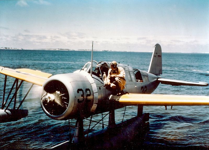 Vought OS2U-2 Kingfisher à l'eau