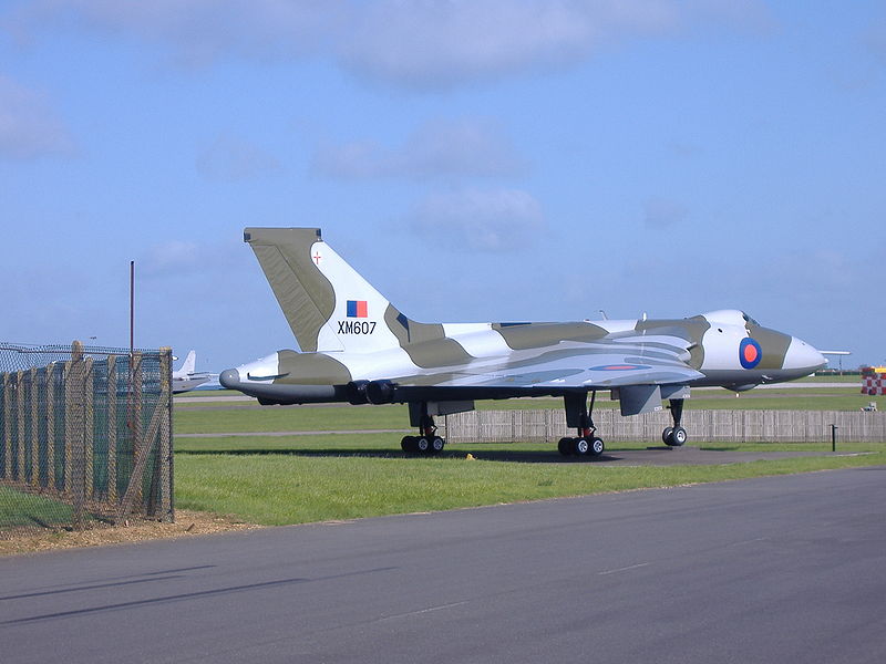 Avro Vulcan B.2 en expostion, vu de 3/4 arrière