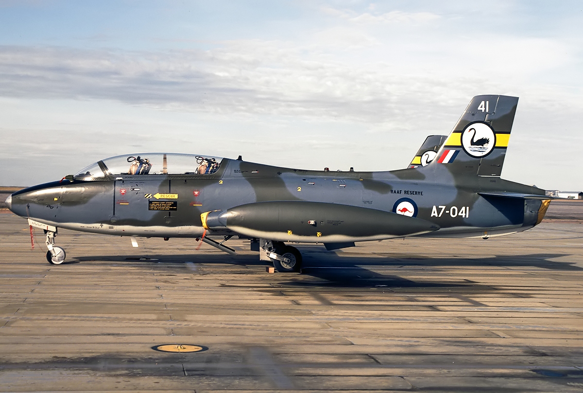 Aermacchi/CAC MB.326H (CA-30) australien camouflé