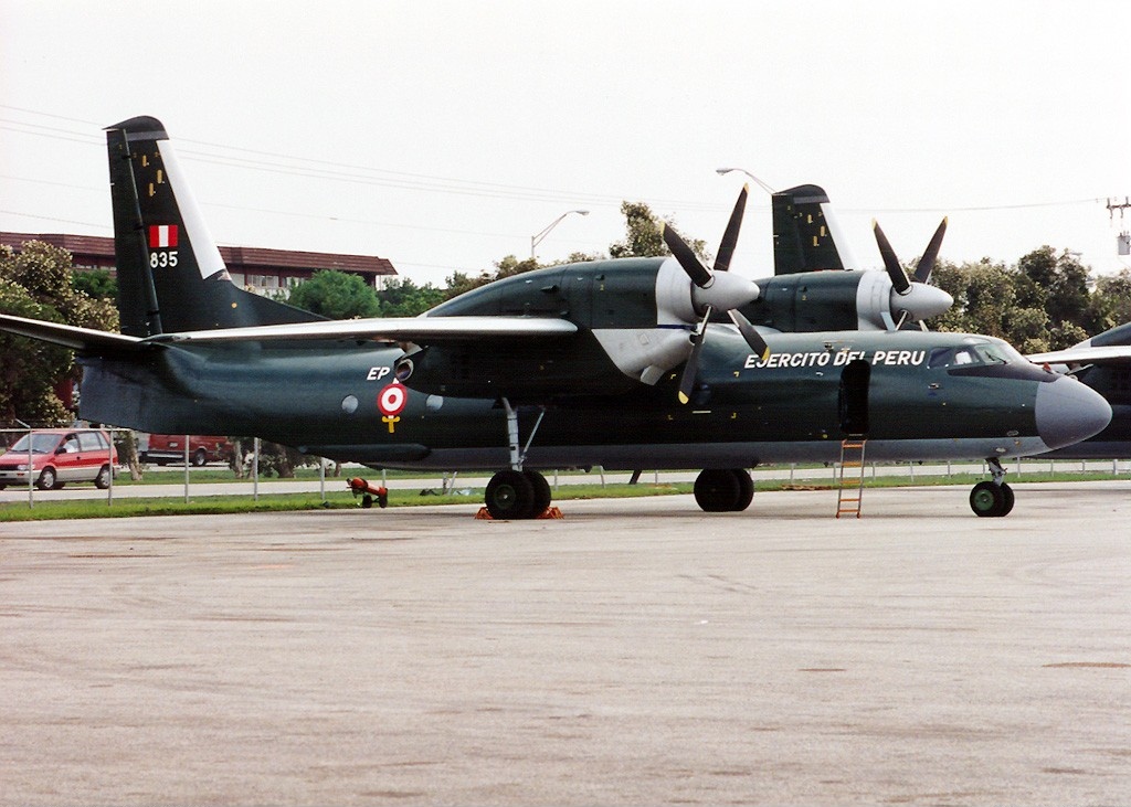 Antonov An-32B de l'armée péruvienne