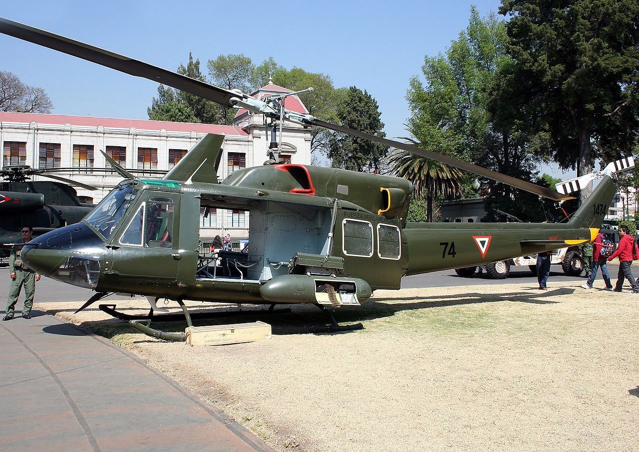 Bell 212 Twin Huey mexicain