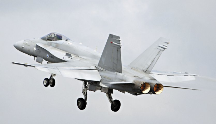 McDonnell Douglas F/A-18C finlandais en vol