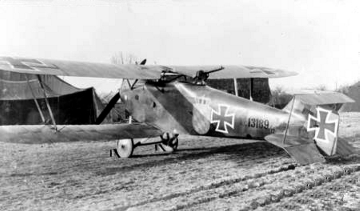 Hannover CL.IIIa du Deuxième Reich vu de l'arrière