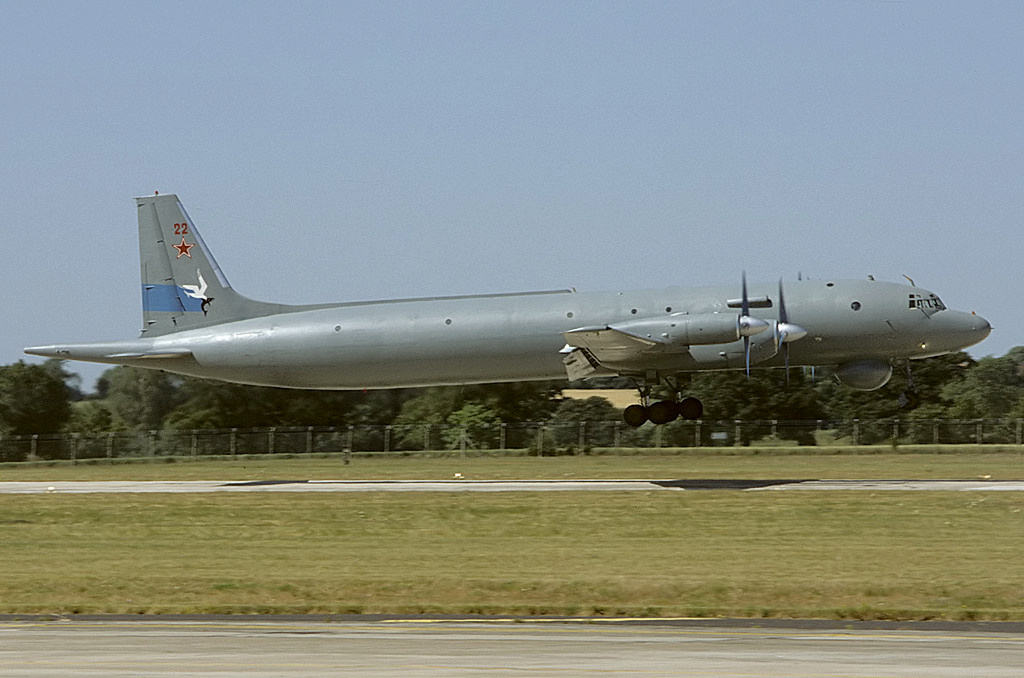 Iliouchine Il-38 au RIAT 96