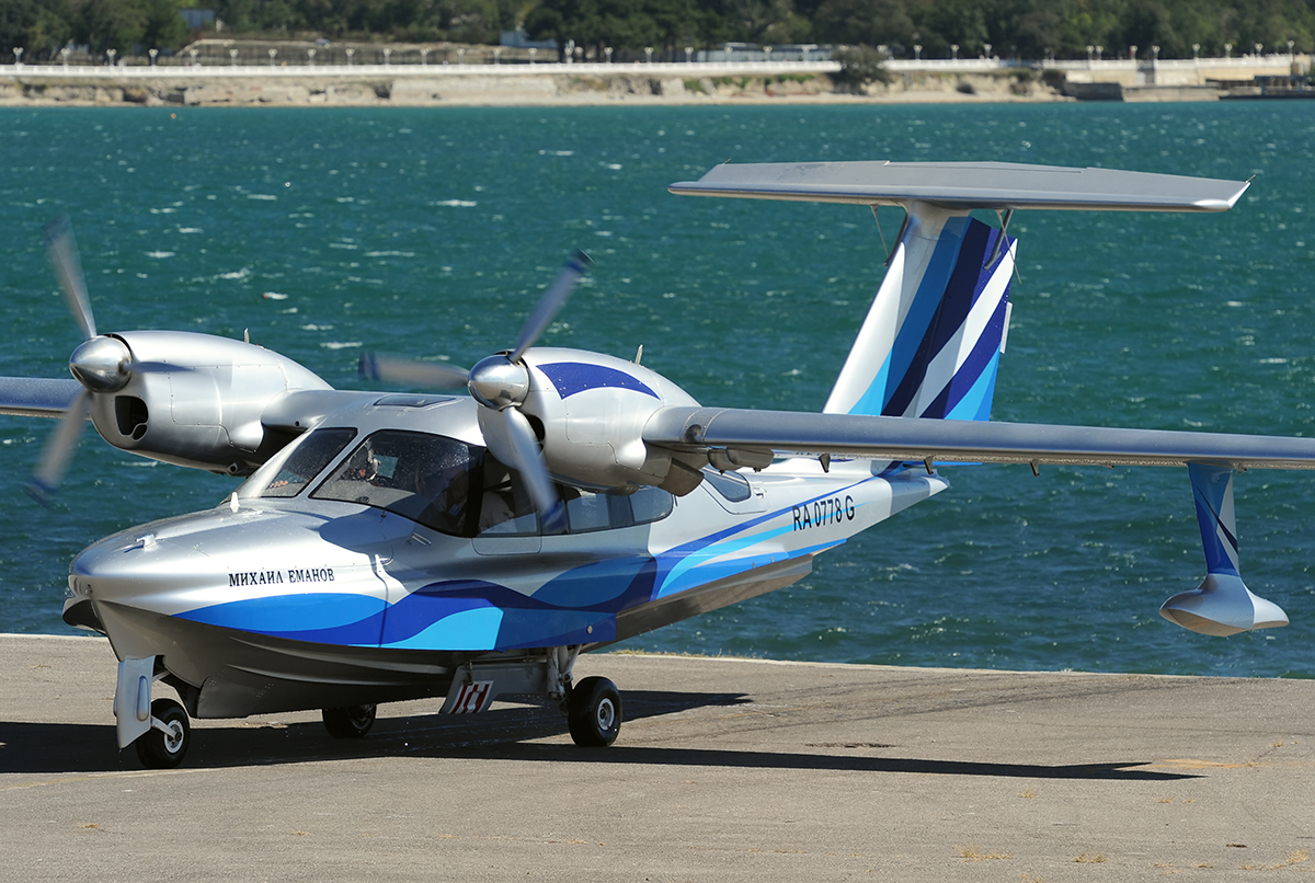 AeroVolga LA-8 sur la plage