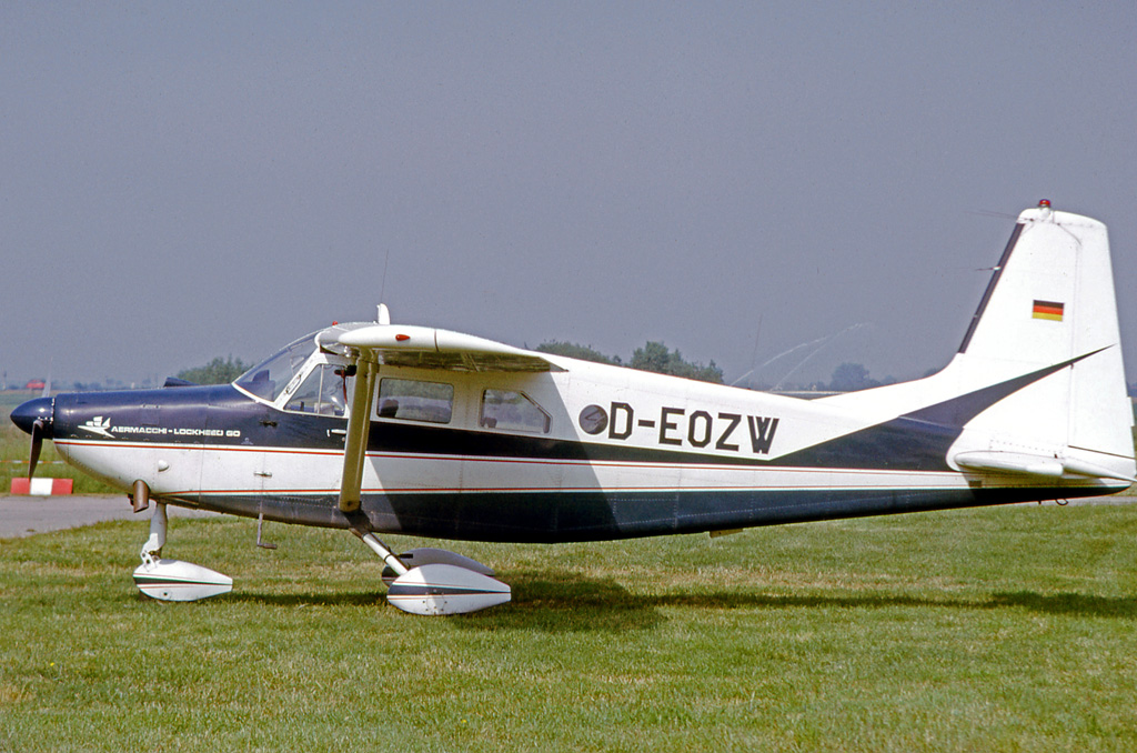 Aermacchi AL.60B2 civil vu de profil