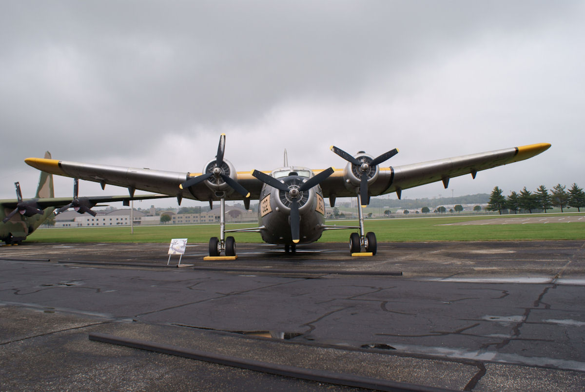 Northrop YC-125B Raider vu de front