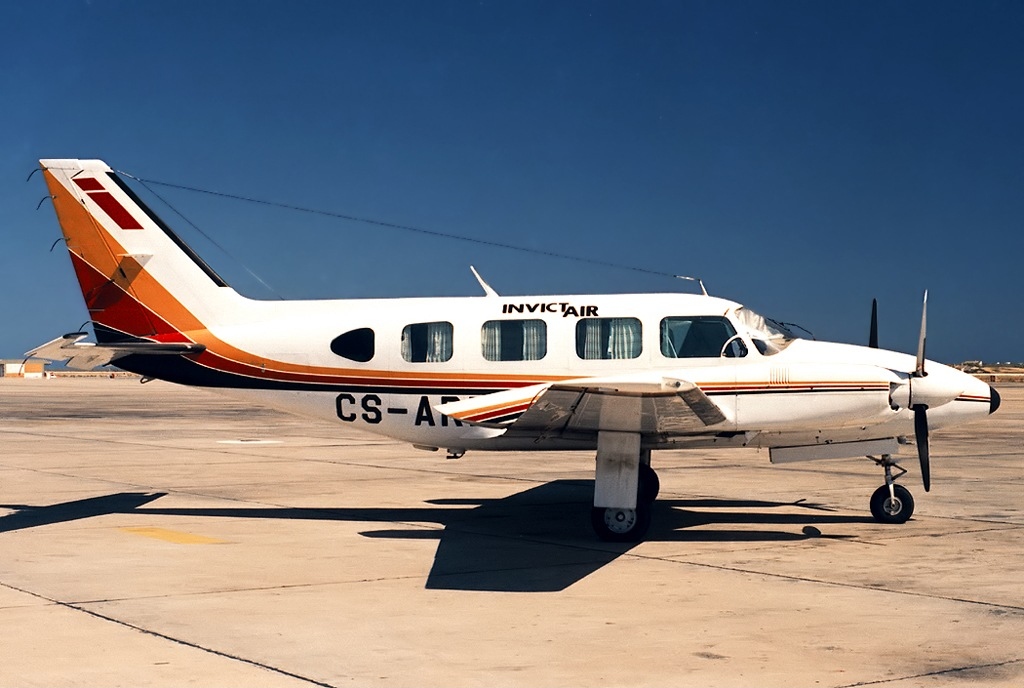 Piper PA-31-325 Navajo