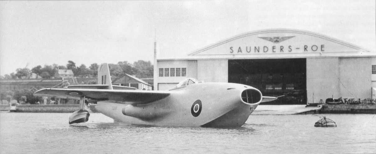 Saunders-Roe SR.A/1 à l'eau