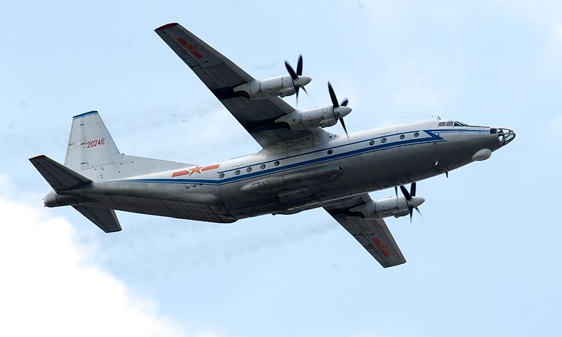 Shaanxi Y-8 chinois 