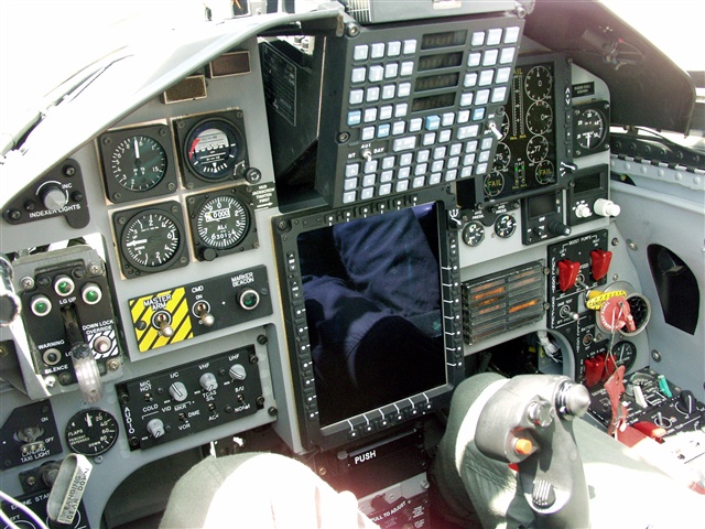 Northrop T-38C Talon - Cockpit