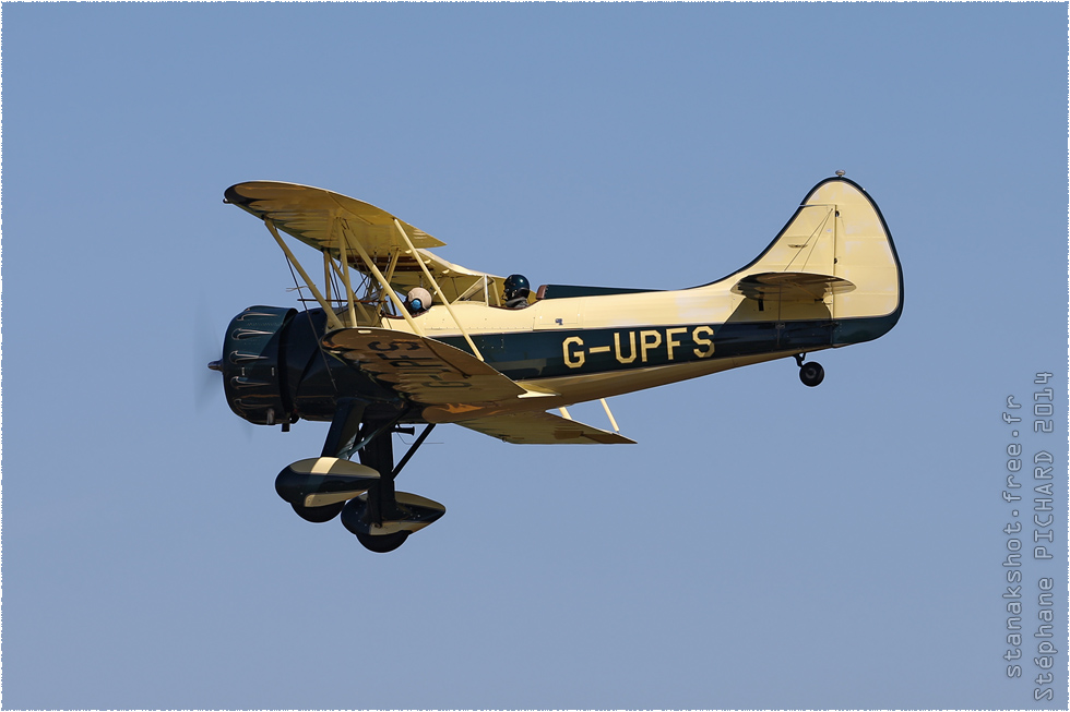 Waco PT-14 (UPF-7) de collection en vol par Stanak