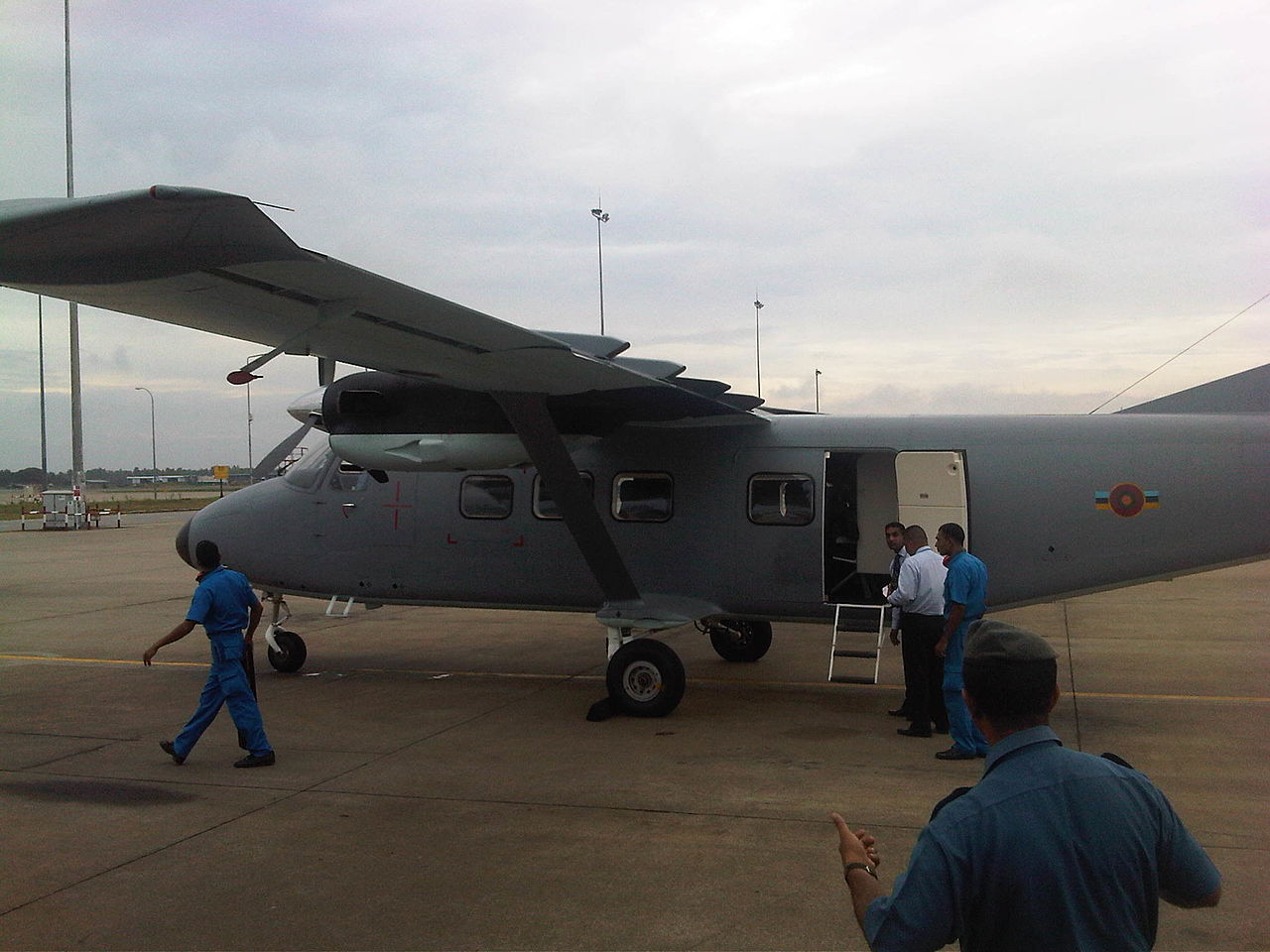 Harbin Y-12 srilankais