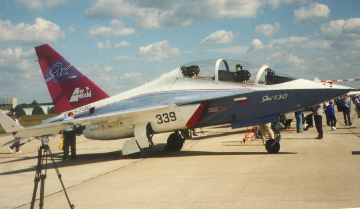 Yakovlev Yak-130D en 1997