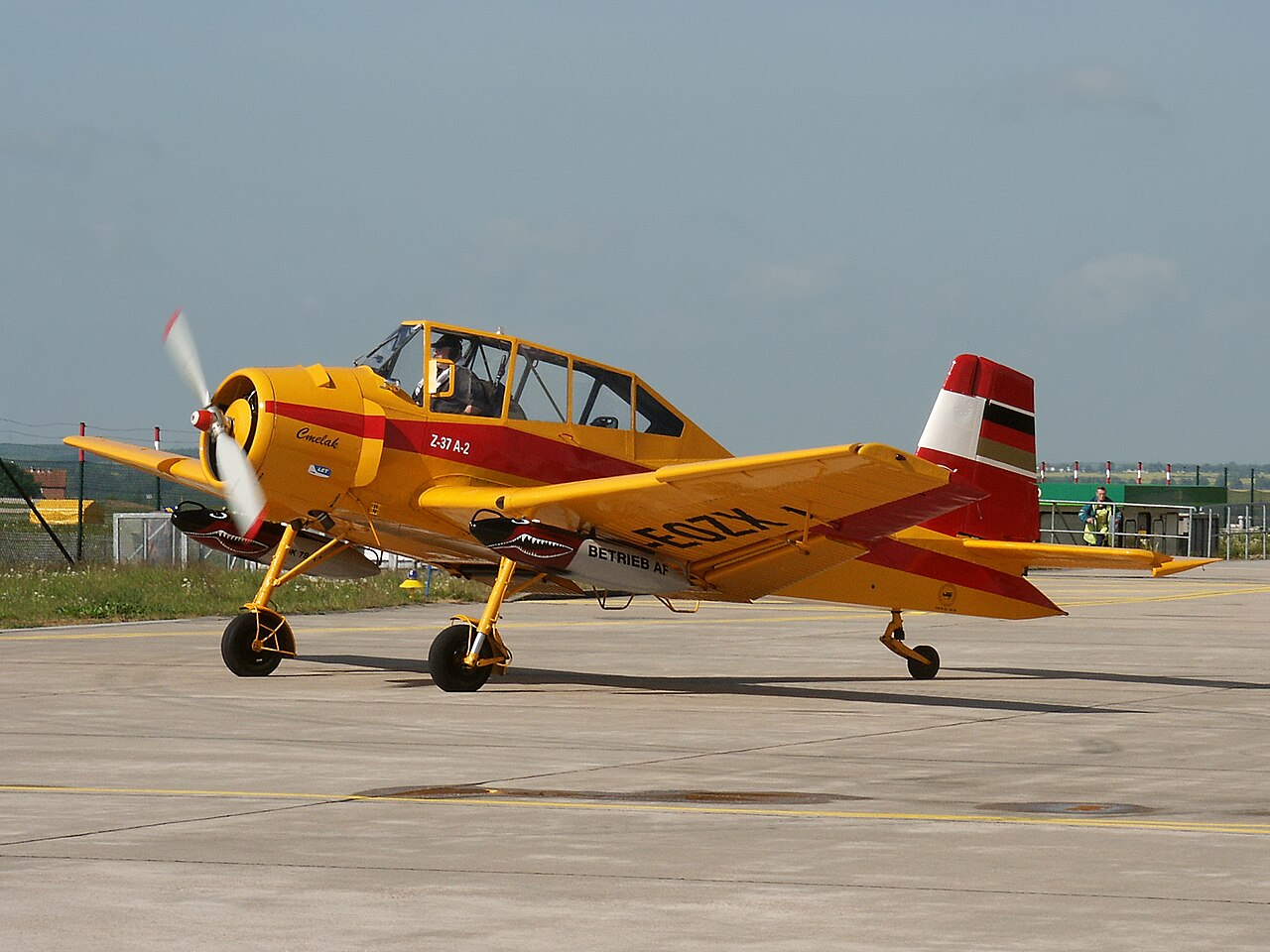 Zlin Z-37 Čmelák
