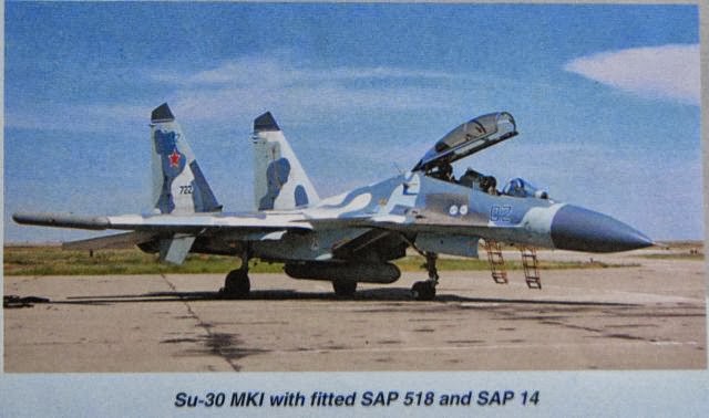 démonstrateur de Su-30MKI équipé de nacelles SAP-14 et SAP-518