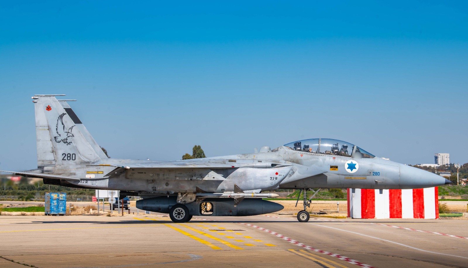 Nacelle Ophir sous un F-15D