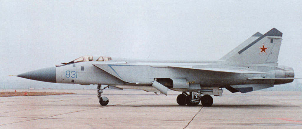 Premier prototype du MiG-31