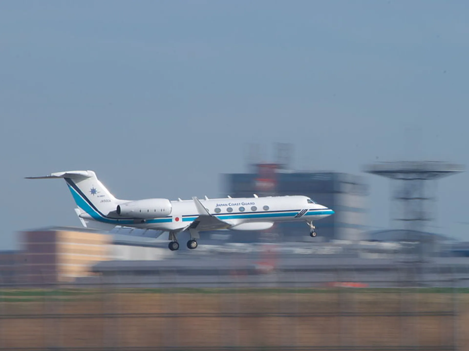 Гольфстрим взлетная. Gulfstream v Japan Coast Guard.